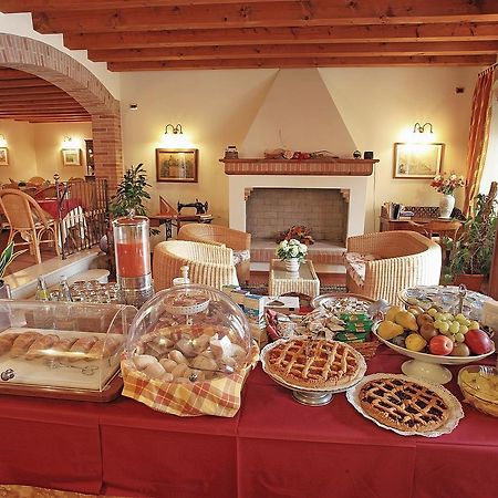 Hotel Faccioli Valeggio sul Mincio Bagian luar foto