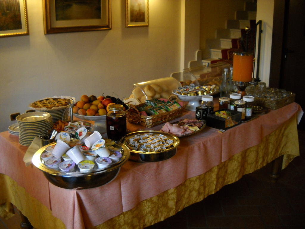 Hotel Faccioli Valeggio sul Mincio Bagian luar foto