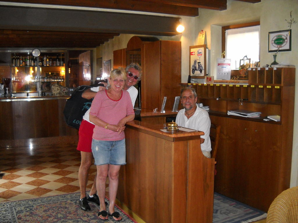 Hotel Faccioli Valeggio sul Mincio Bagian luar foto