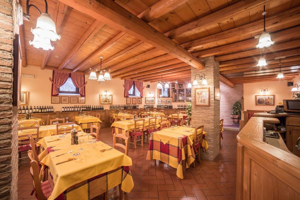 Hotel Faccioli Valeggio sul Mincio Bagian luar foto
